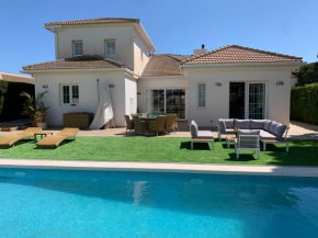 La Casa Contenta, Sitio De Calahonda, Mijas Costa, Costa Del Sol